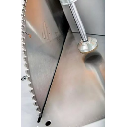 Yilmaz ACK 550 — Одноголовочная автоматическая пила с диском Ø550 мм с нижней подачей