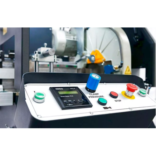 Yilmaz SK 400 — Автоматическая пила для серийной резки под углом 90° с верхней подачей диска