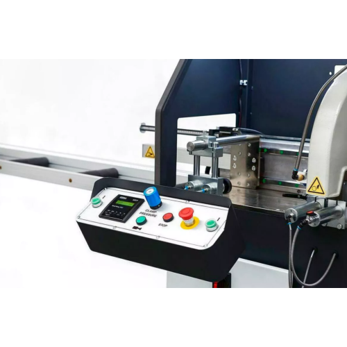 Yilmaz SK 400 — Автоматическая пила для серийной резки под углом 90° с верхней подачей диска