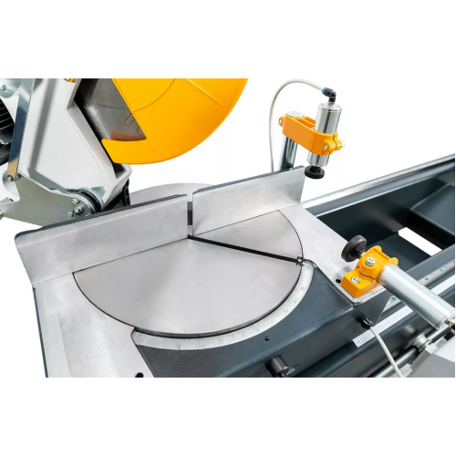 Yilmaz KD 402 S — Двухголовая маятниковая пила для резки пластикового пвх профиля